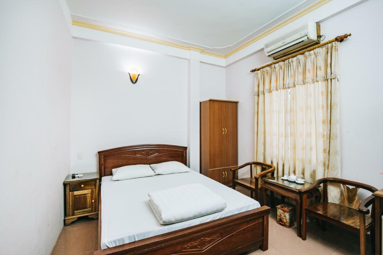 Khach San Thanh Loan Hoang Nga Exteriör bild